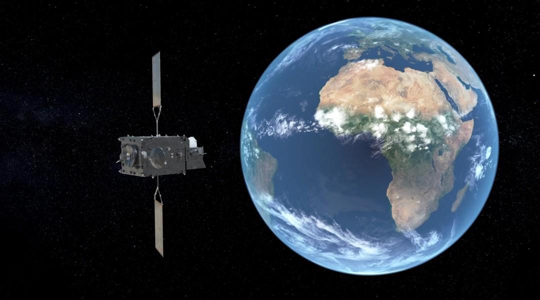 satelliit ja maakera